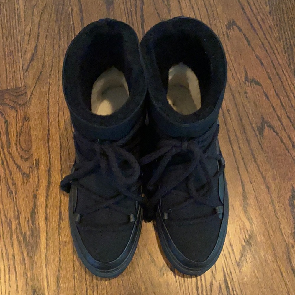 Inuikii boots